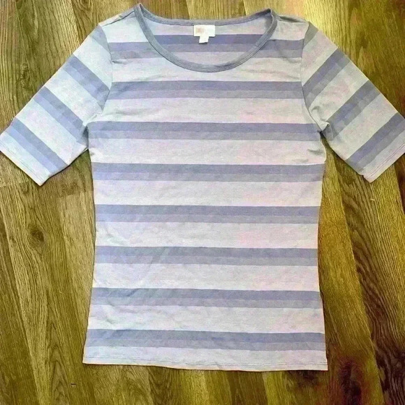 LuLaRoe Tops - LuLaRoe Shirt